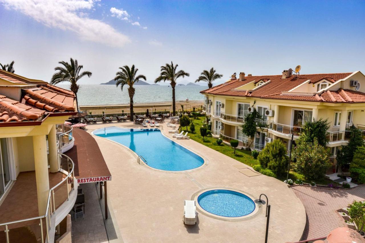 Sunset Beach Club Lebrentals 페티예 외부 사진