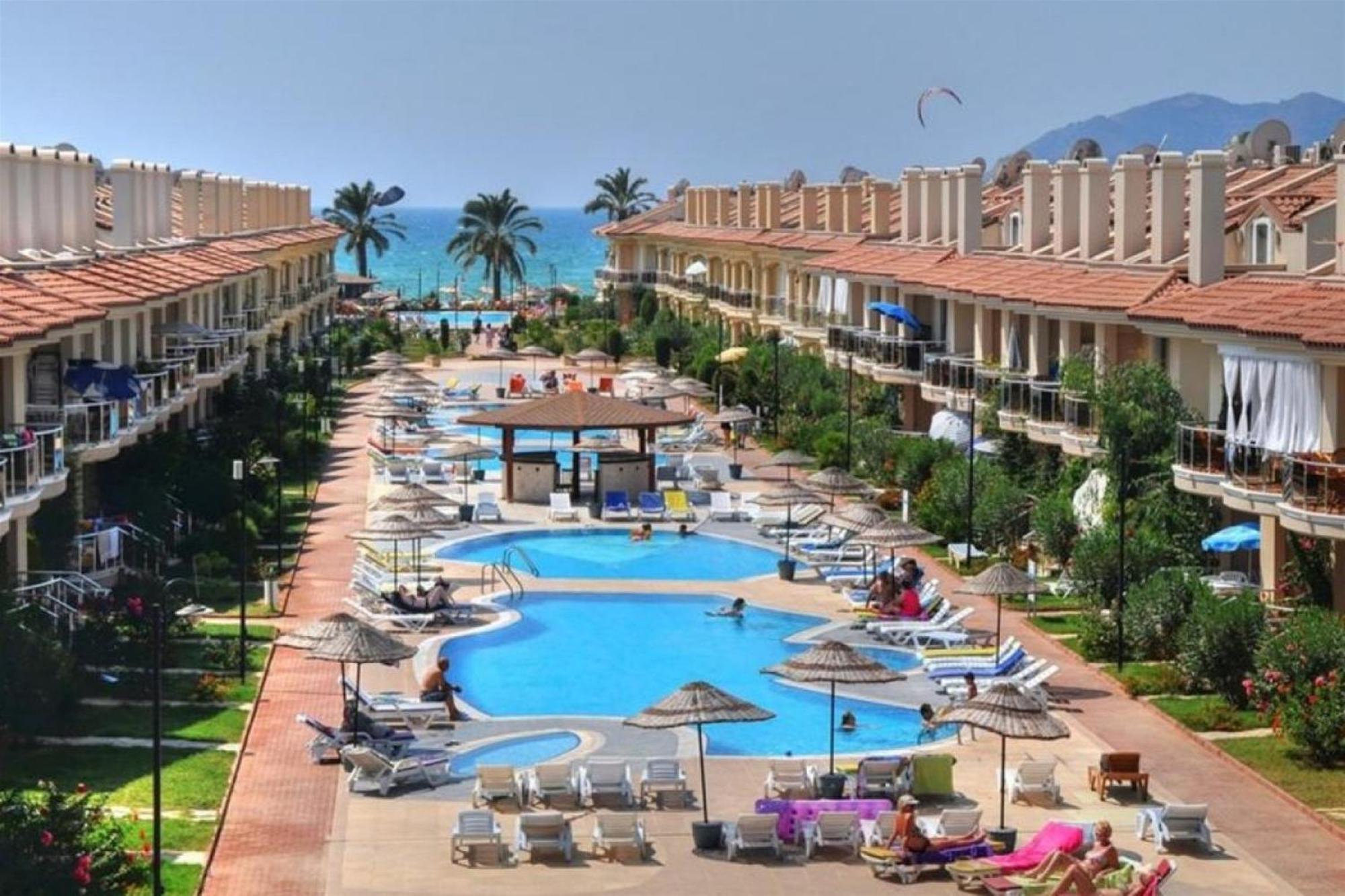 Sunset Beach Club Lebrentals 페티예 외부 사진