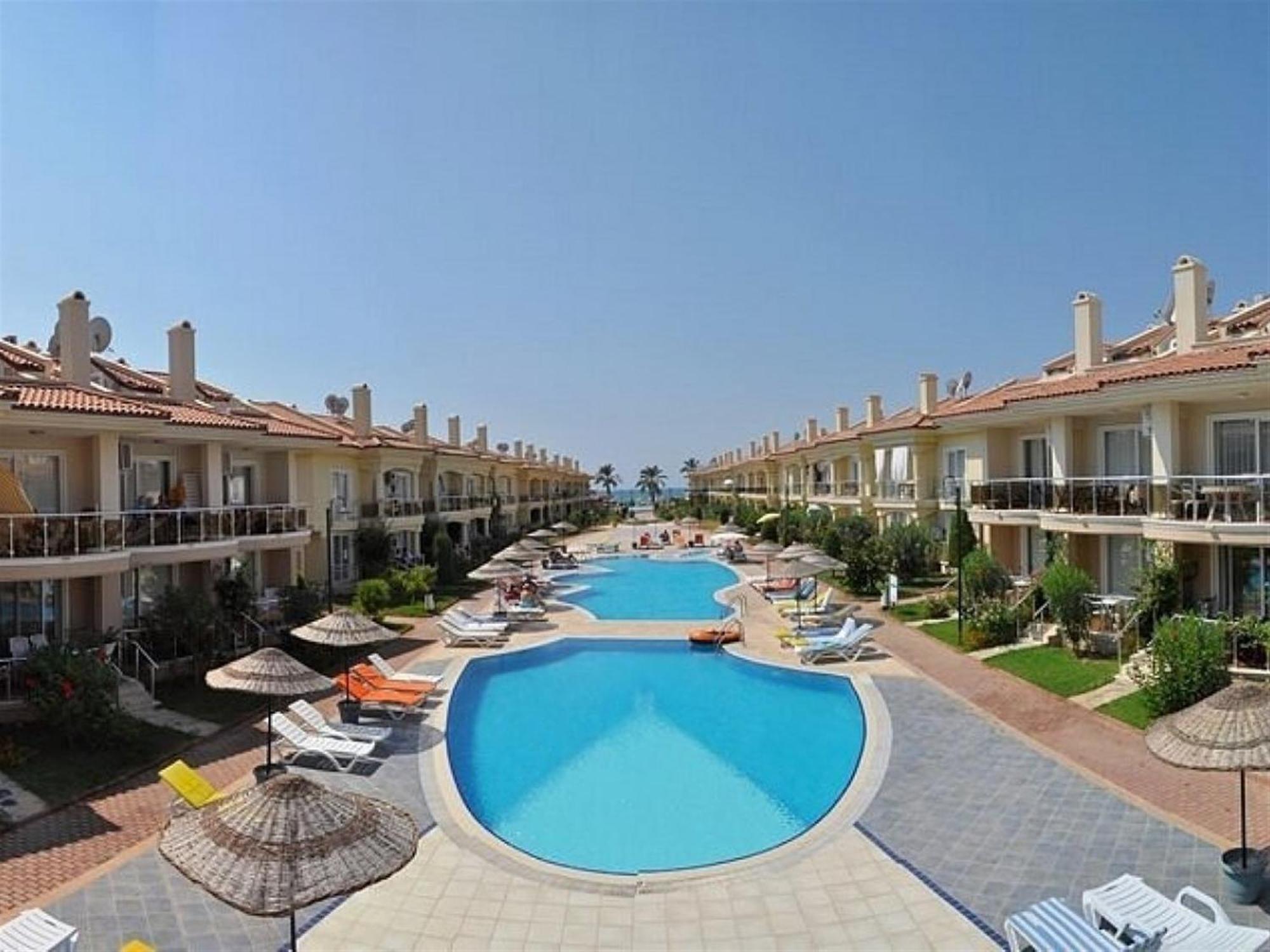 Sunset Beach Club Lebrentals 페티예 외부 사진